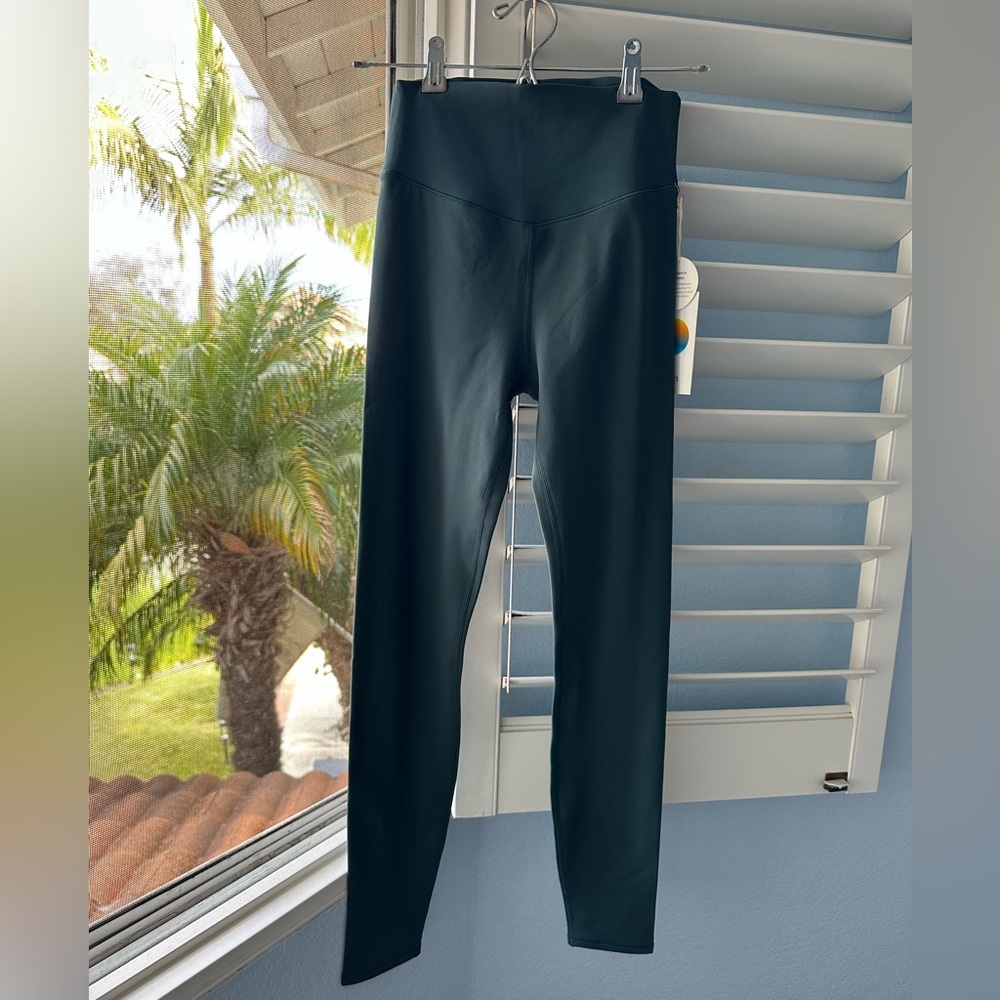 Vuori Women’s Chilled Out Legging. Size Small. NWT. Beryl.